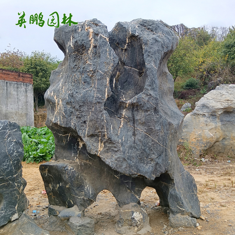大型太湖石 自然造型风景石摆放 石材丰富 英鹏石业