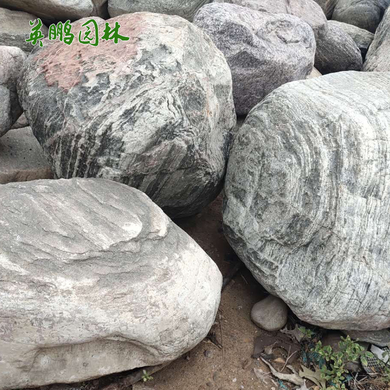  人工湖驳岸景观石泰山石雪浪石安装设计 英鹏园林